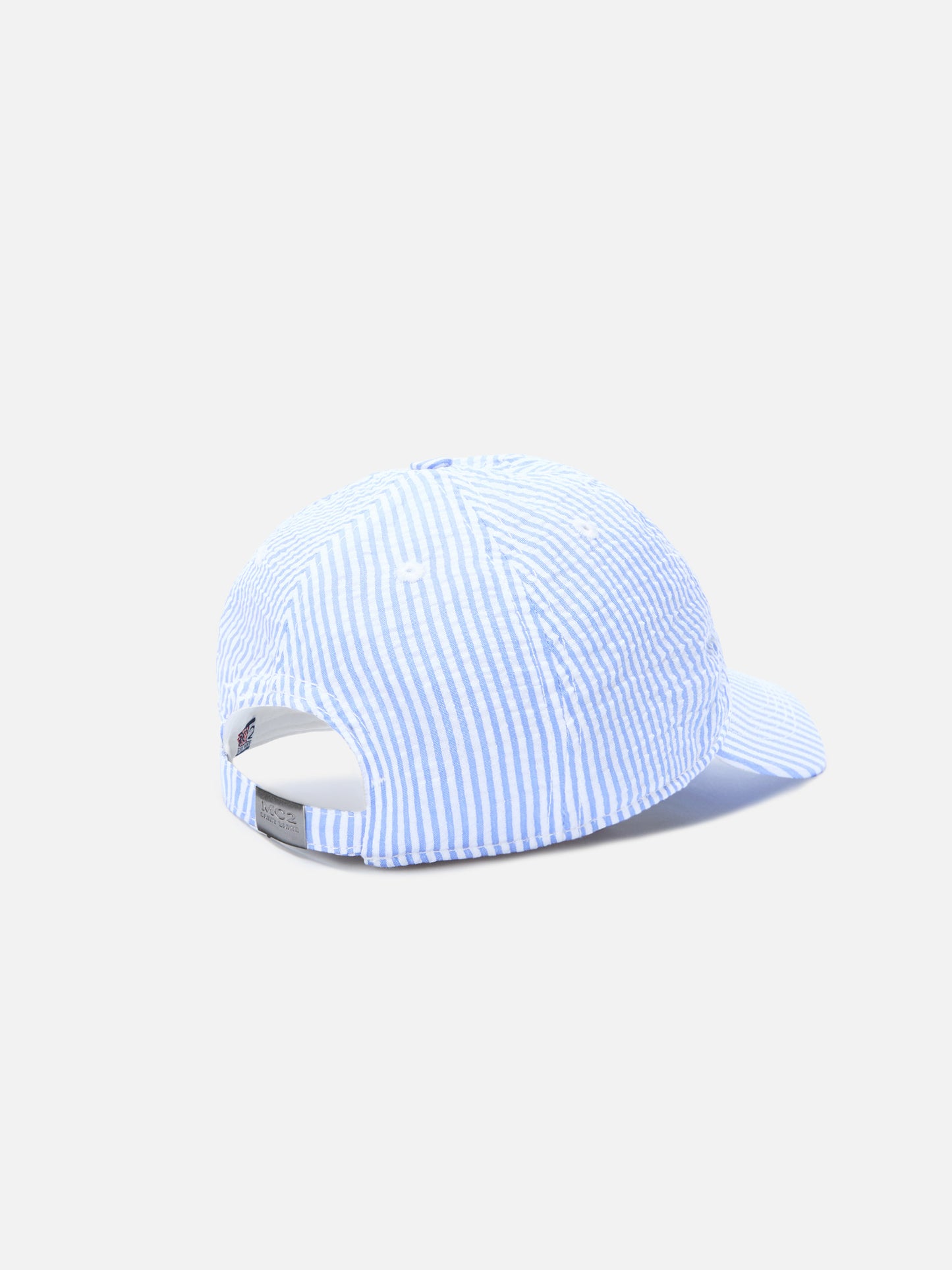 Baseball cap with visor in cotton seersucker with light blue and white stripes