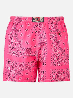 Herren-Badeshorts mit rosa Bandana-Aufdruck