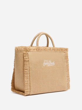 Colette – Handtasche in Strohoptik mit aufgesticktem kleinen Logo