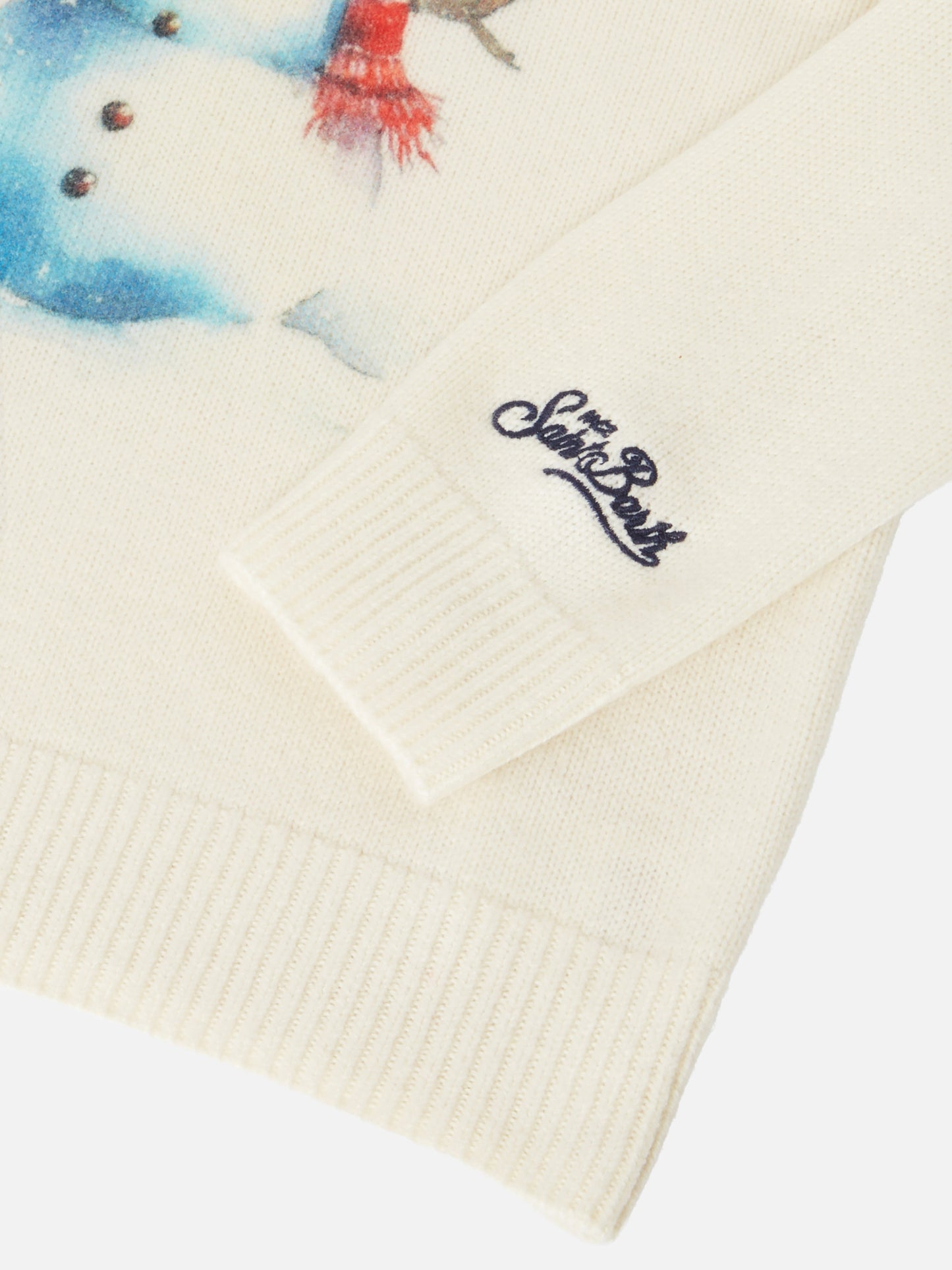 White crewneck Douglas with Let it snow embroidery