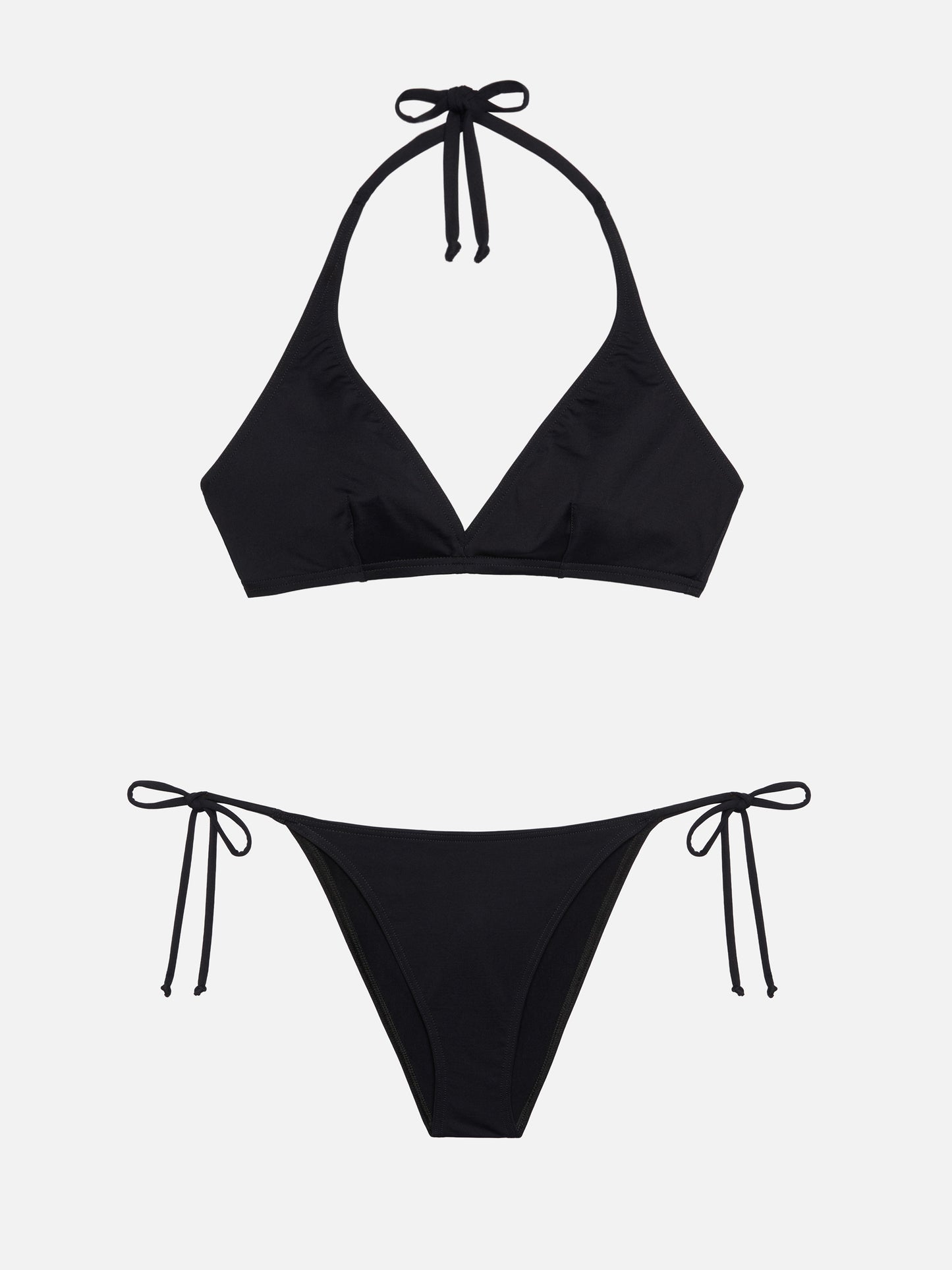 Klassische schwarze Badehose „Marielle“ – schwarzes Dreieck-Bralette-Oberteil „Gaia“