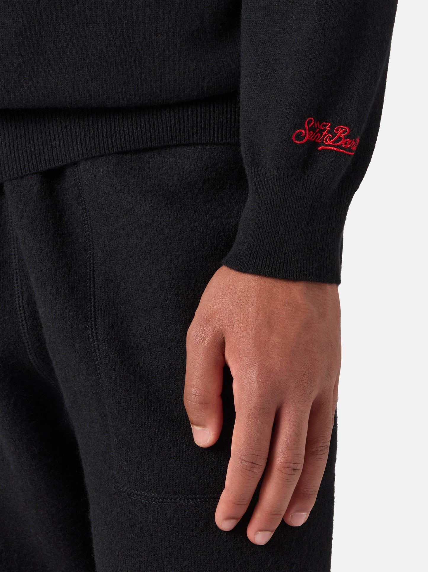 Heron Light Pullover in Schwarz mit Yuppies-Jacquardmuster und Stickerei | YUPPIES SONDEREDITION