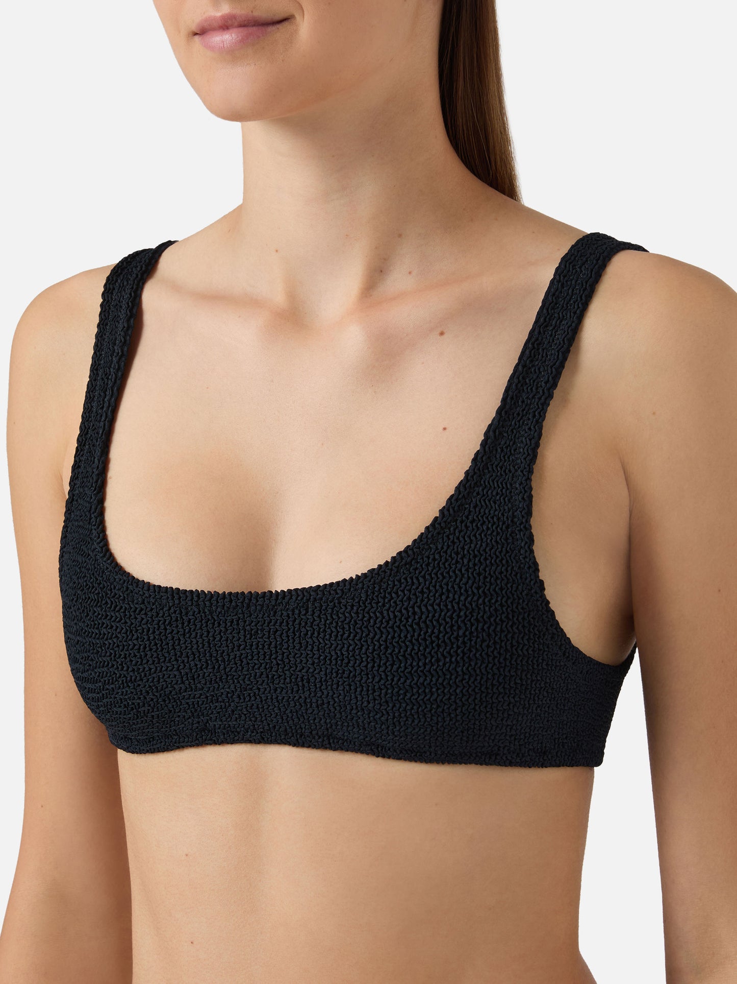 Top de bikini tipo bralette Naima en tejido crinkle negro