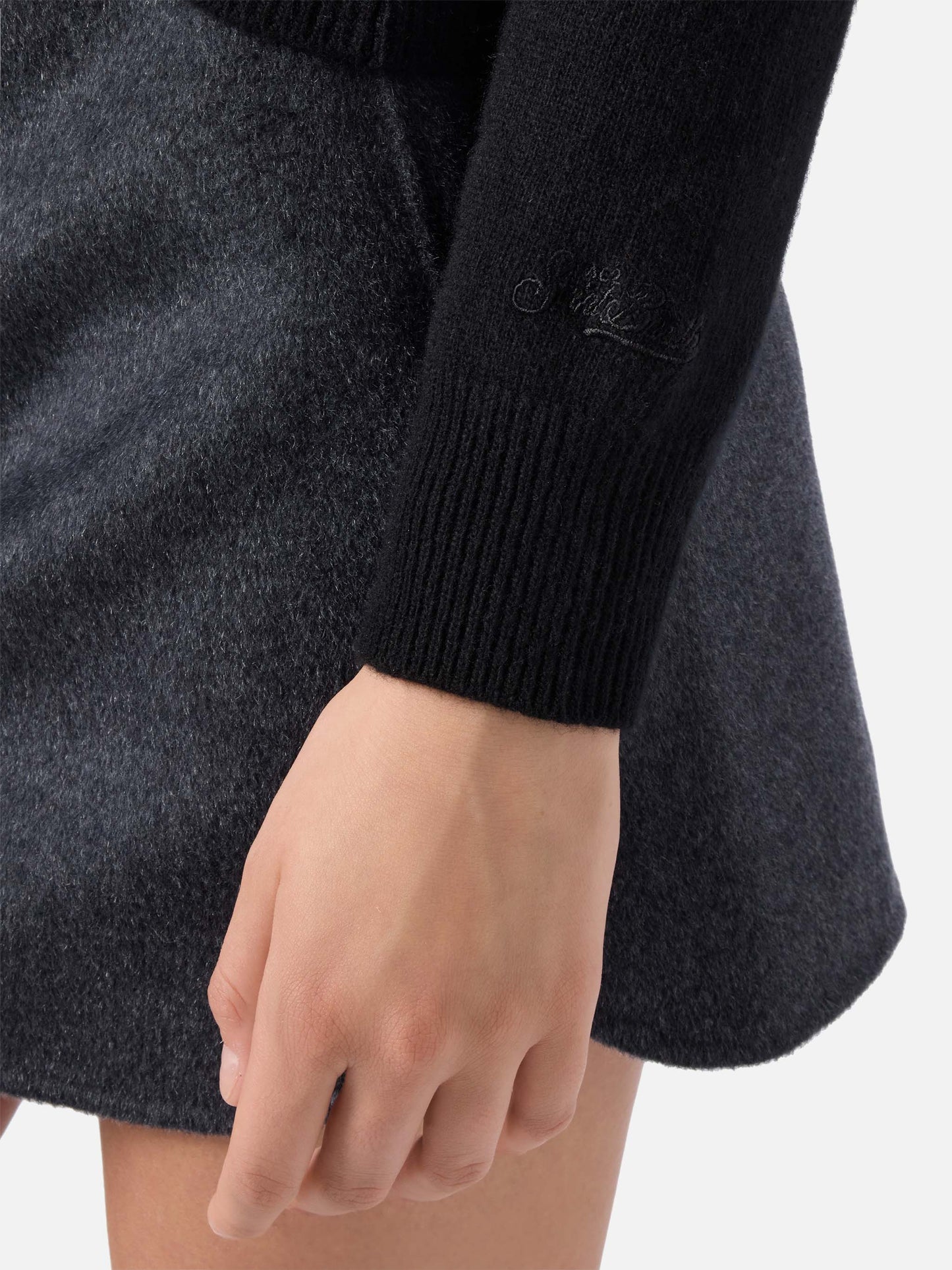 New Queen cashmere-blend sweater in black with Adoro jacquard