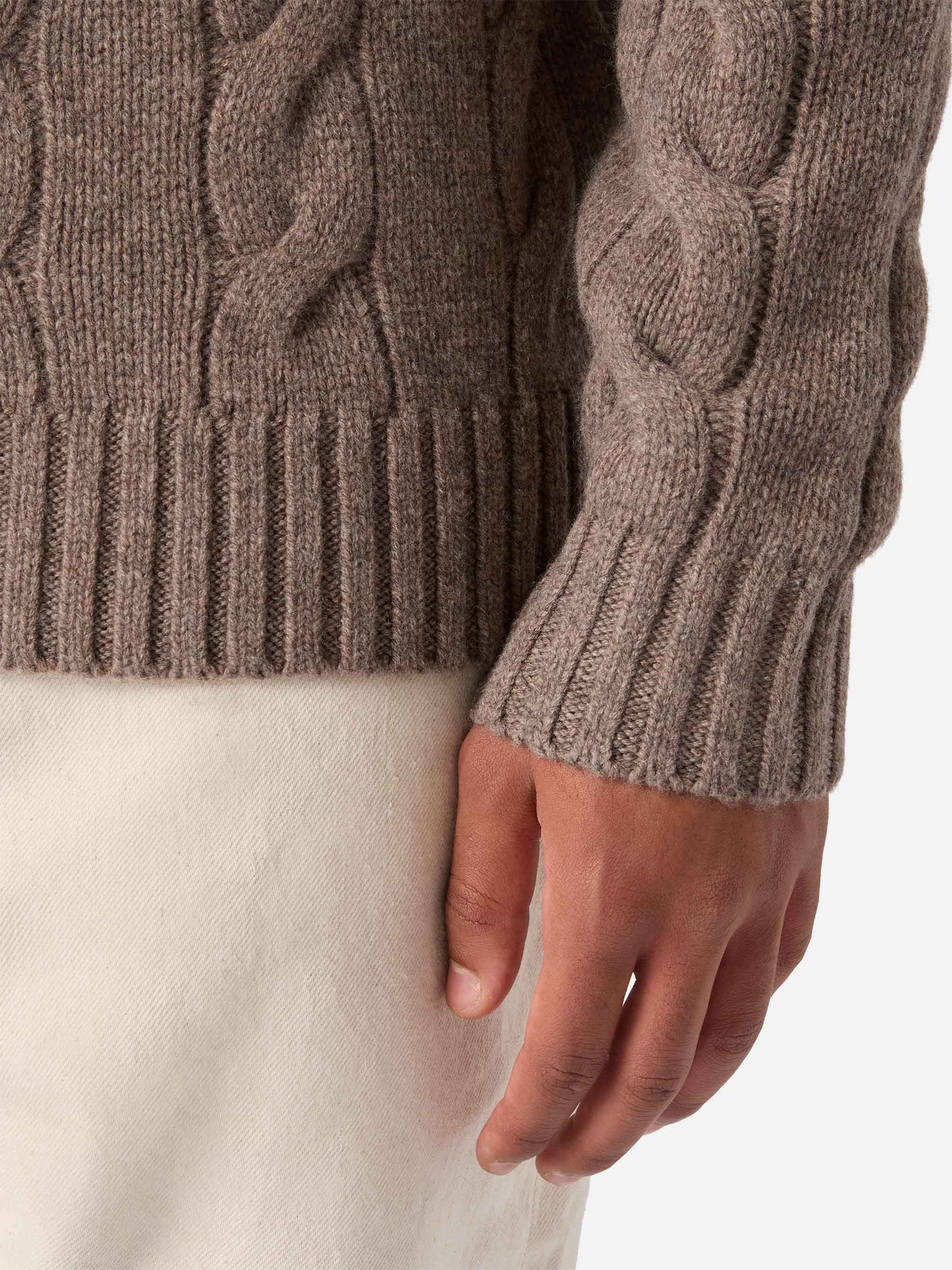 Pullover a collo alto Valdez in pura lana nocciola