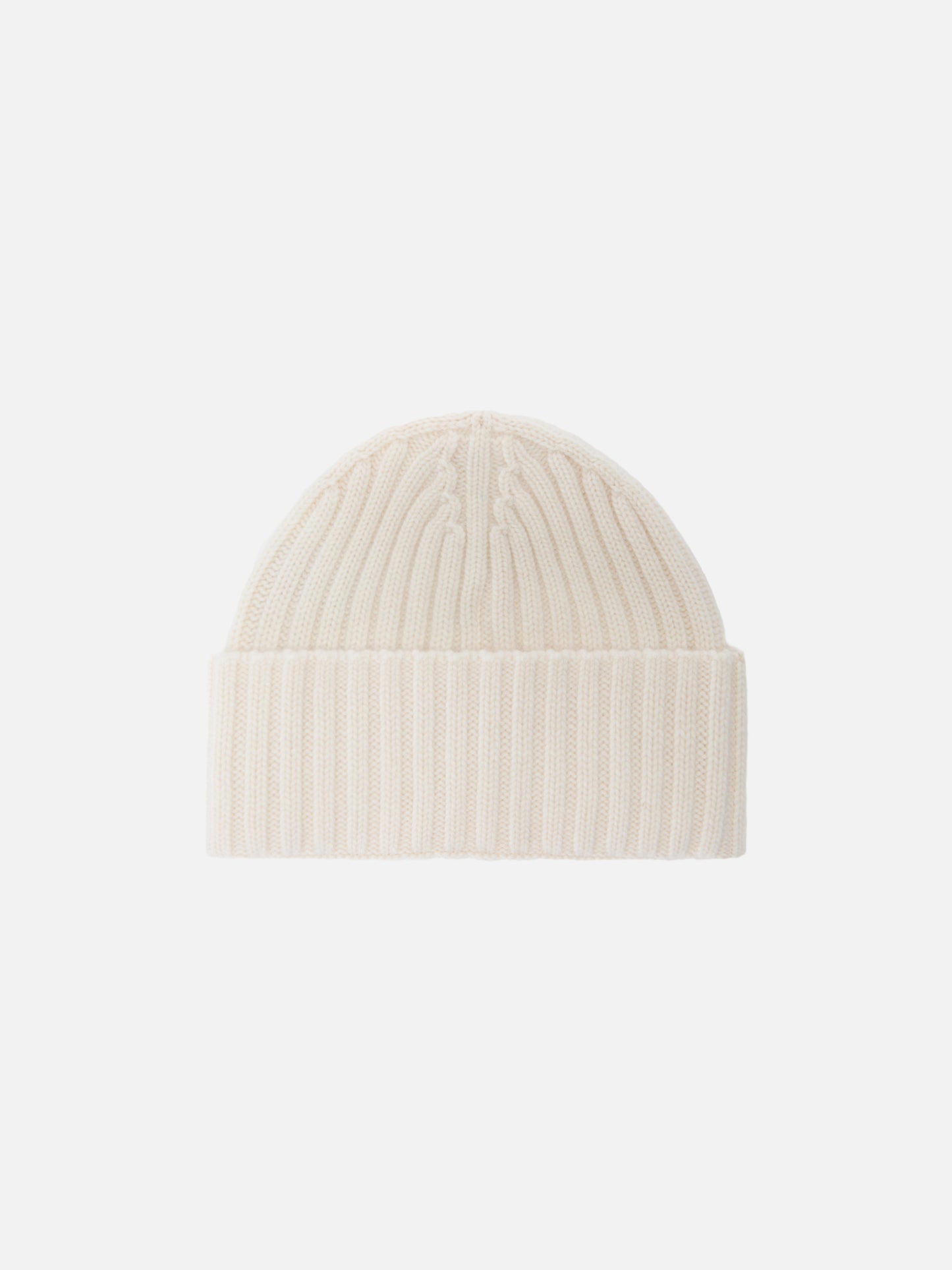 Wengen beanie in cashmere in white with St. Moritz embroidery