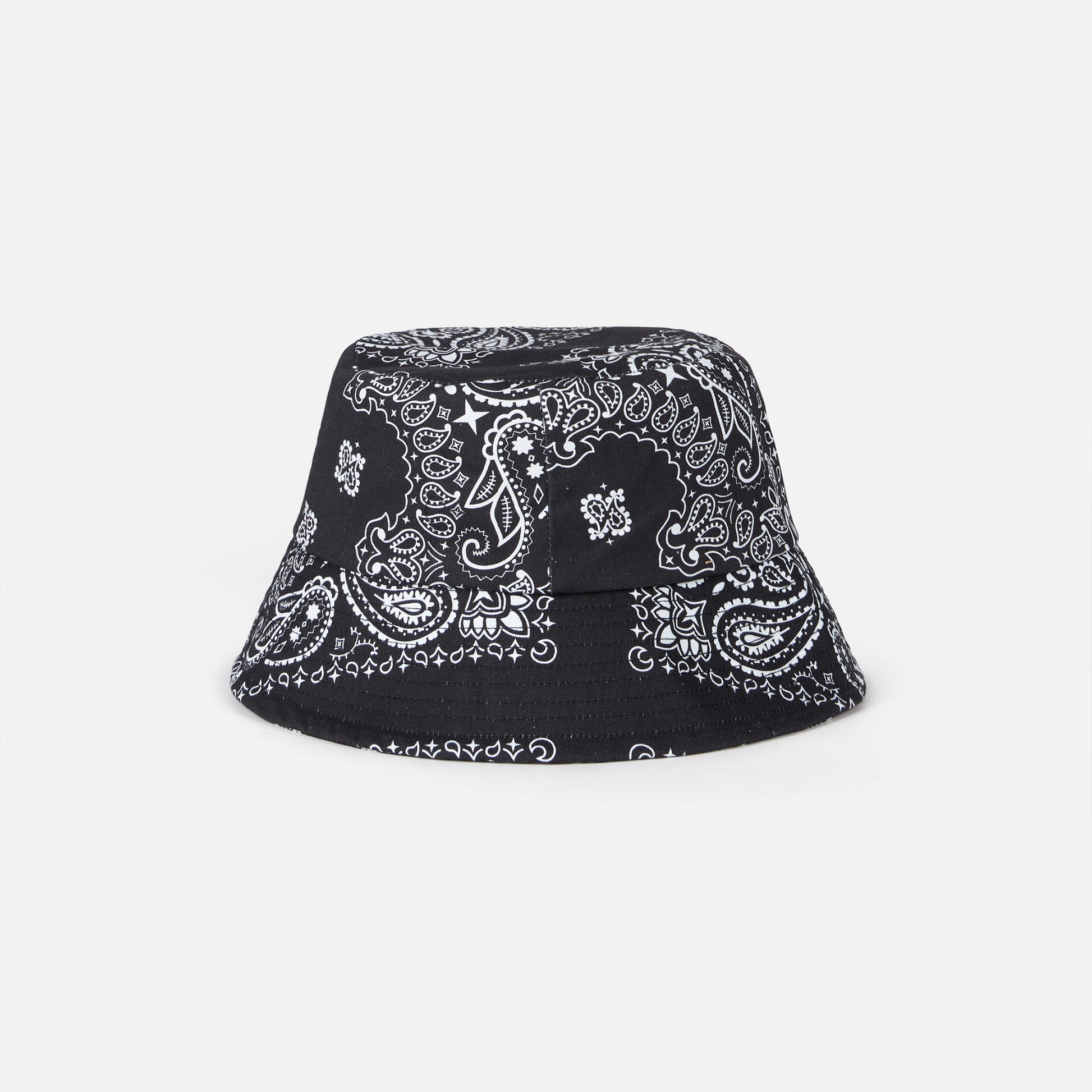 Cotton bucket hat with front embroidery and bandanna pattern - MC2 Saint Barth