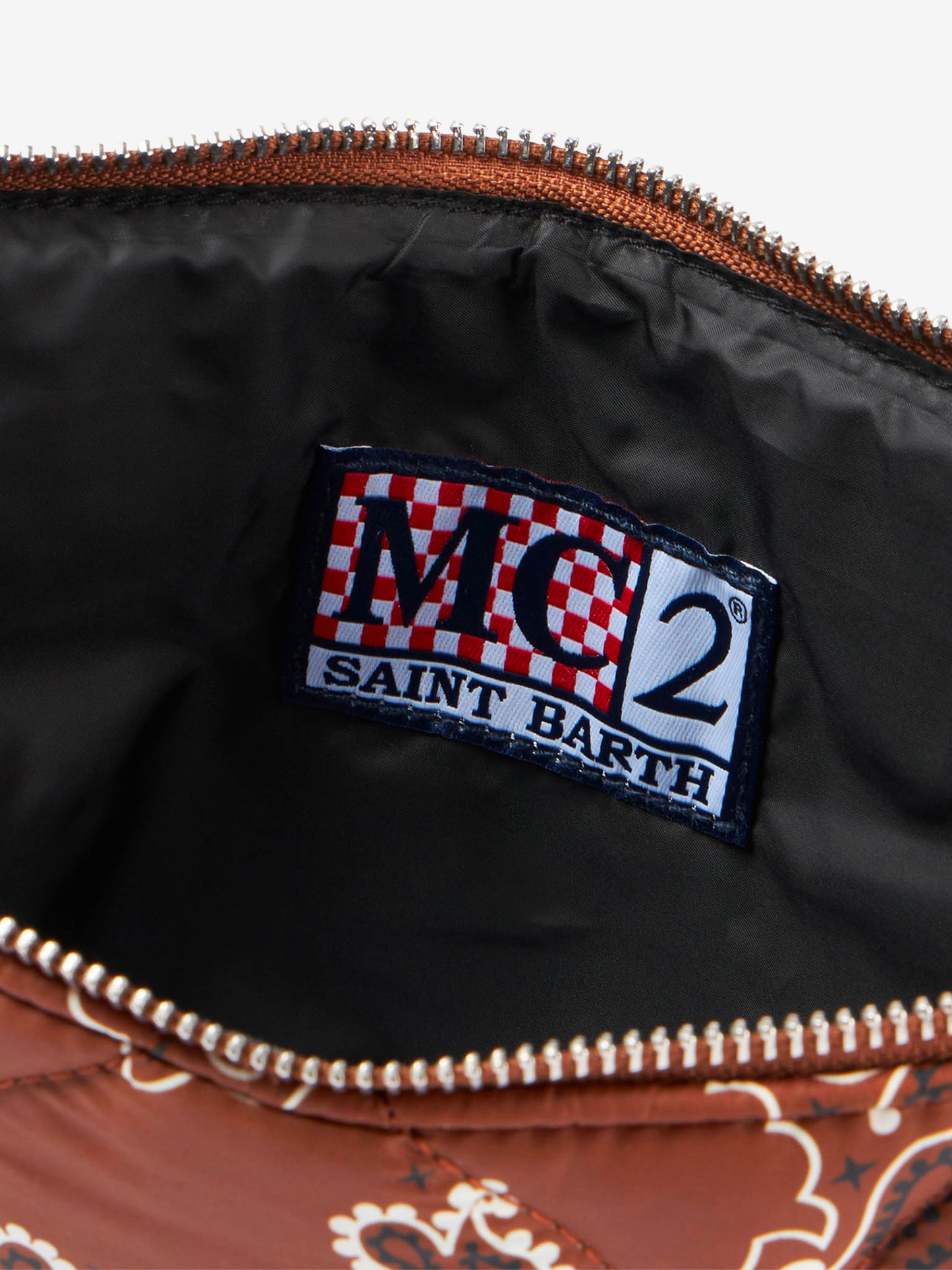 Puffer-Pochette mit Bandana-Print