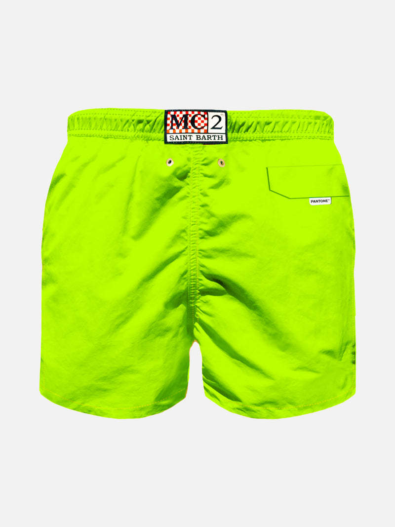 Neongelbe Badeshorts für Jungen | PANTONE® SONDERAUSGABE