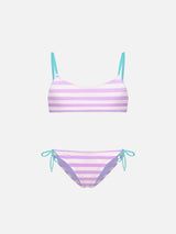 Bikini da bambina a bralette a righe con scritta ricamata