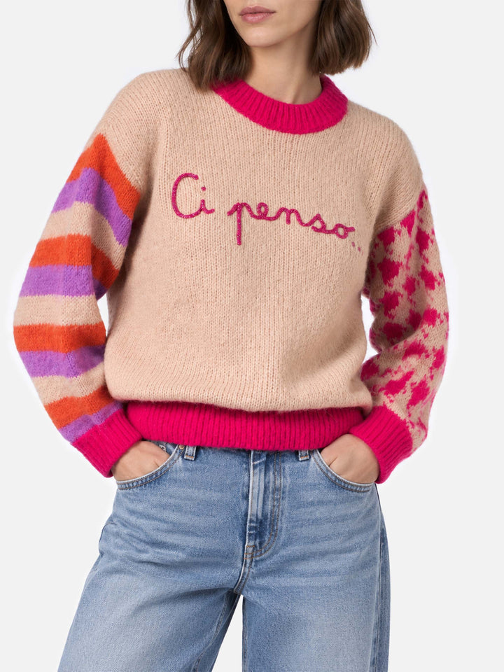 Danya Soft boxy sweater with Ci penso embroidery