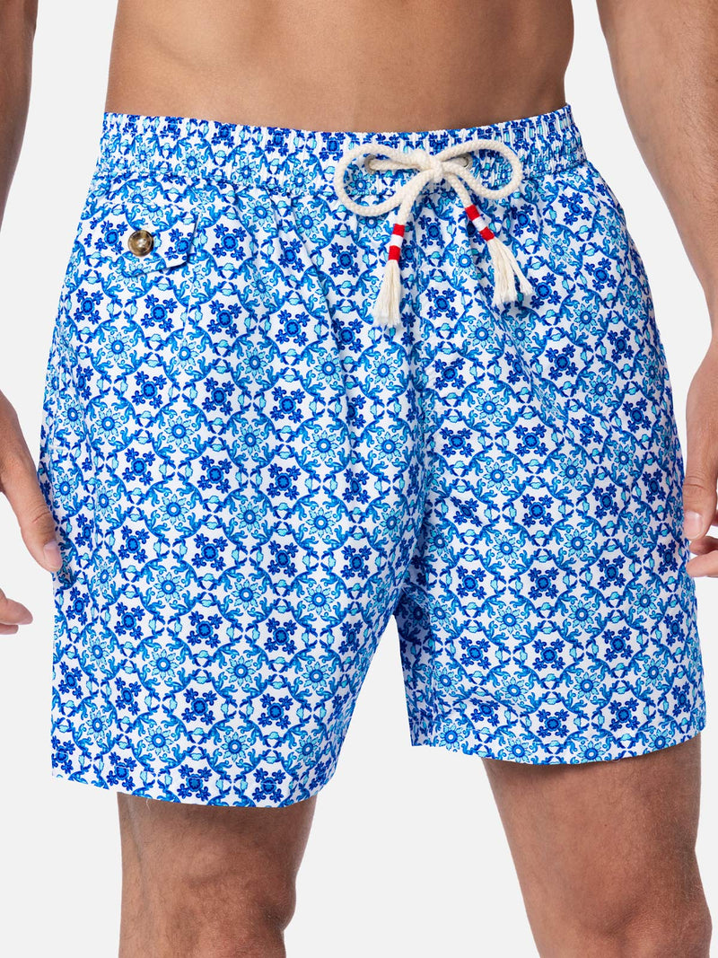 Herren-Badeshorts Lighting 70 aus leichtem Stoff mit Majolika-Print