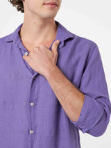 Man purple linen shirt Pamplona