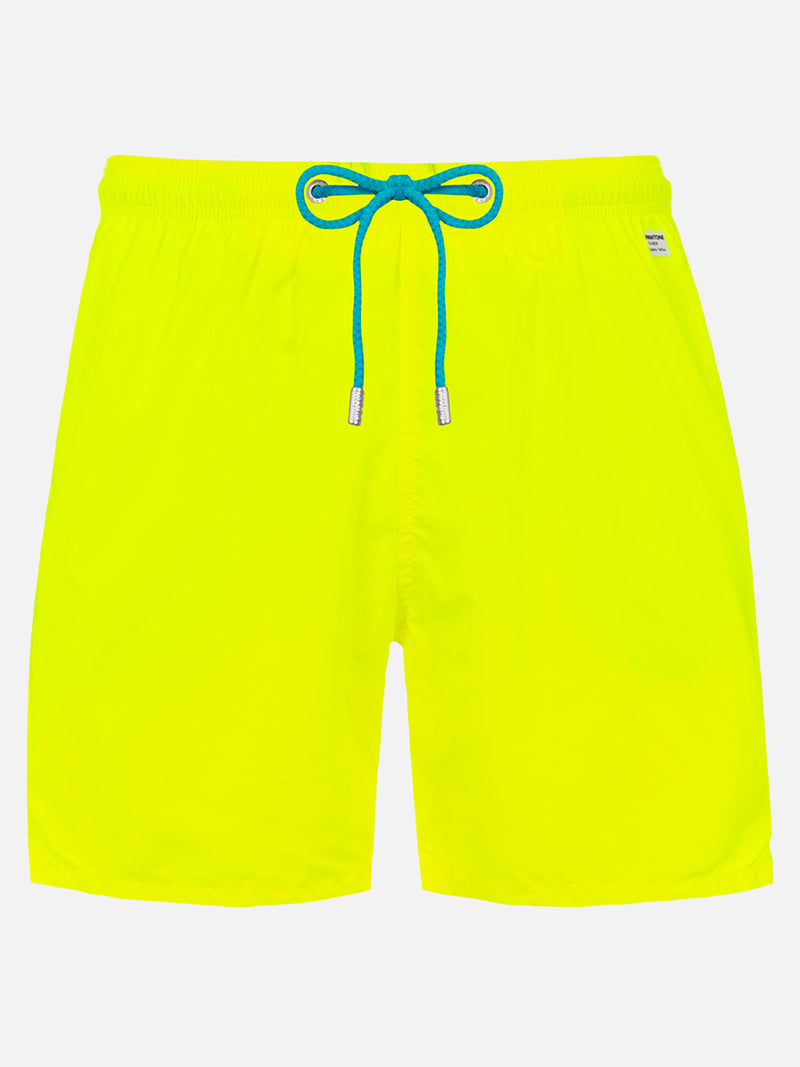 Badeshorts für Herren aus leichtem Stoff in Neongelb Lighting Pantone | PANTONE SPECIAL EDITION