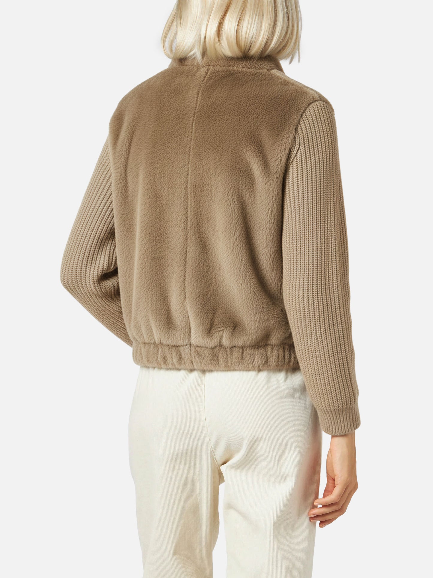 Mael Kunstpelzweste mit Strickärmeln