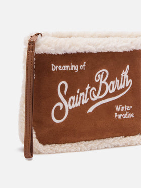 pochette en fausse peau lainée marron Aline avec logo brodé 