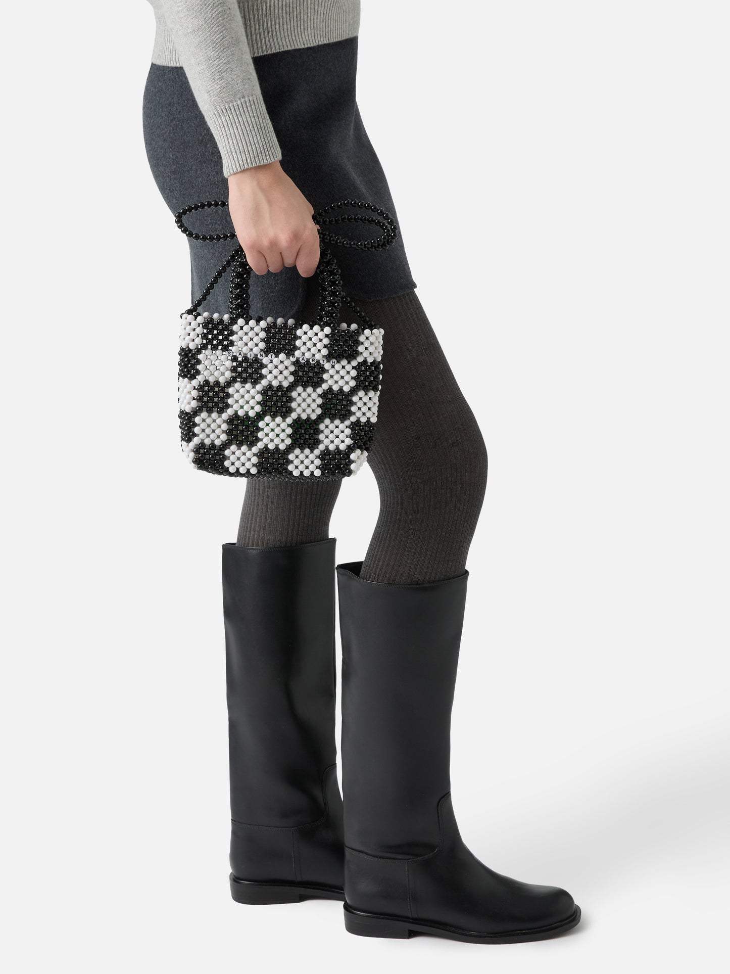 Mehrfarbige kleine Tasche mit Perlen