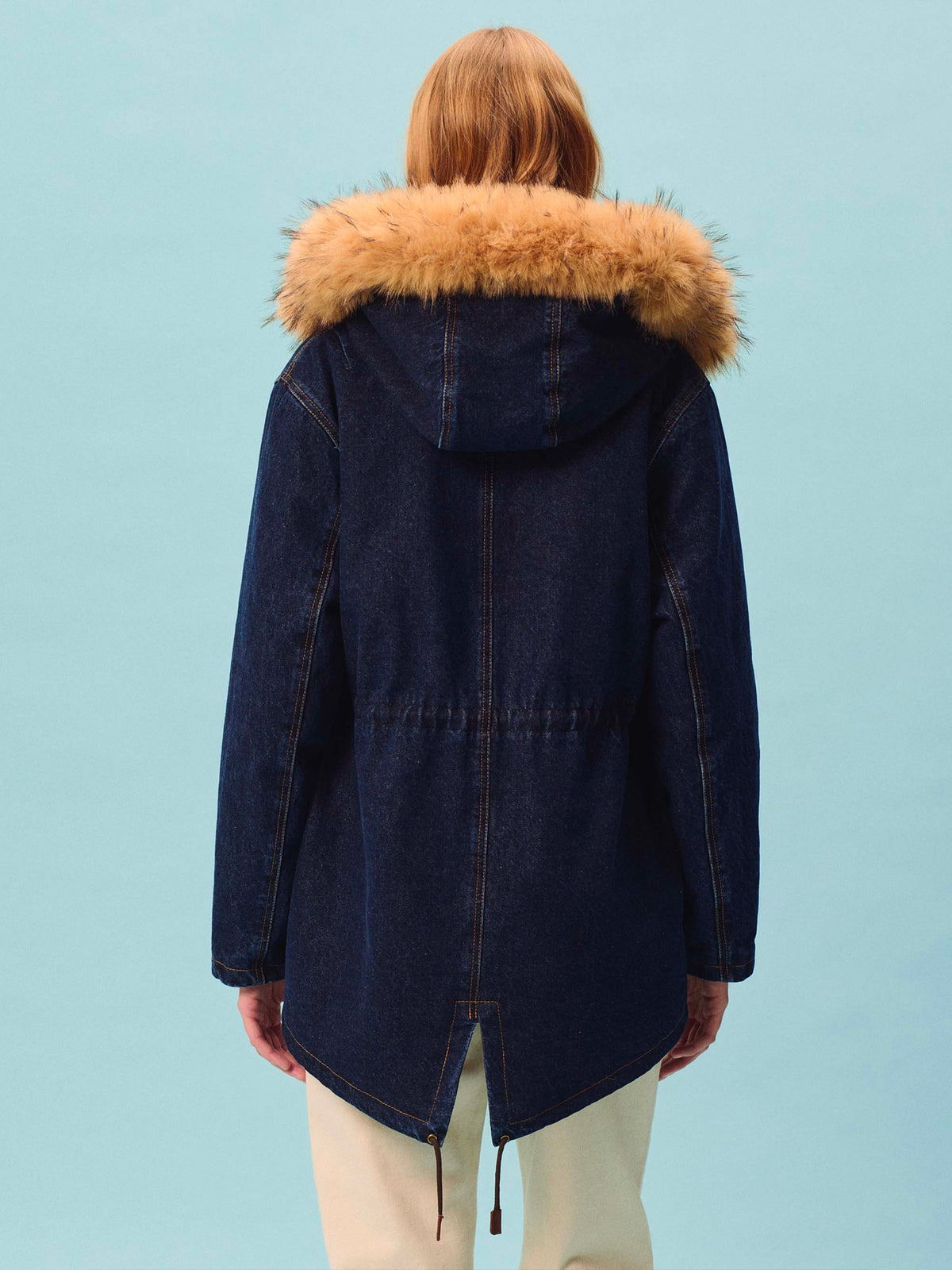 Blue Parka Brenna en denim de coton avec capuche en fausse fourrure 