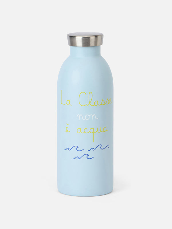 24Flaschen
 500-ml-Flasche mit Aufdruck „La Classe non è Acqua“ | 24 FLASCHEN SONDEREDITION