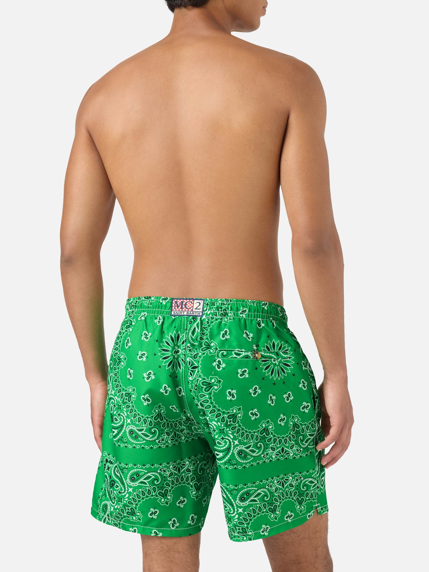 Caprese-Badeshorts mit grünem Bandana-Print 