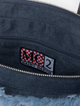 Hellblaue Colette-Handtasche mit Zopfmuster und Strassverzierung