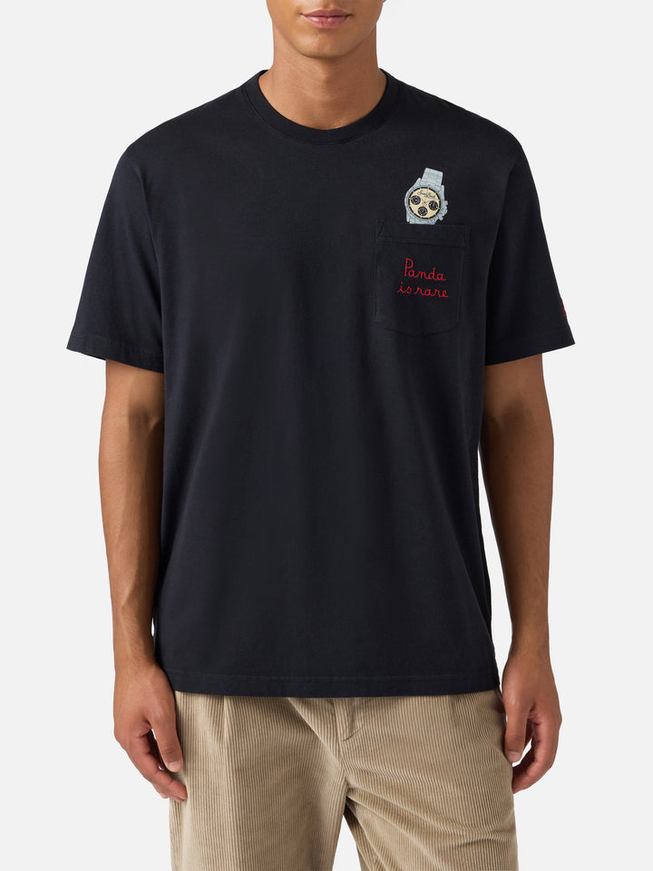 T-shirt Connor in cotone nero con ricamo sul taschino Panda is rare
