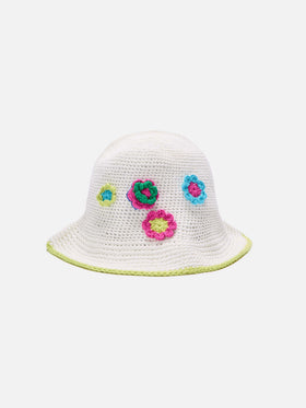 Cloche da donna all'uncinetto