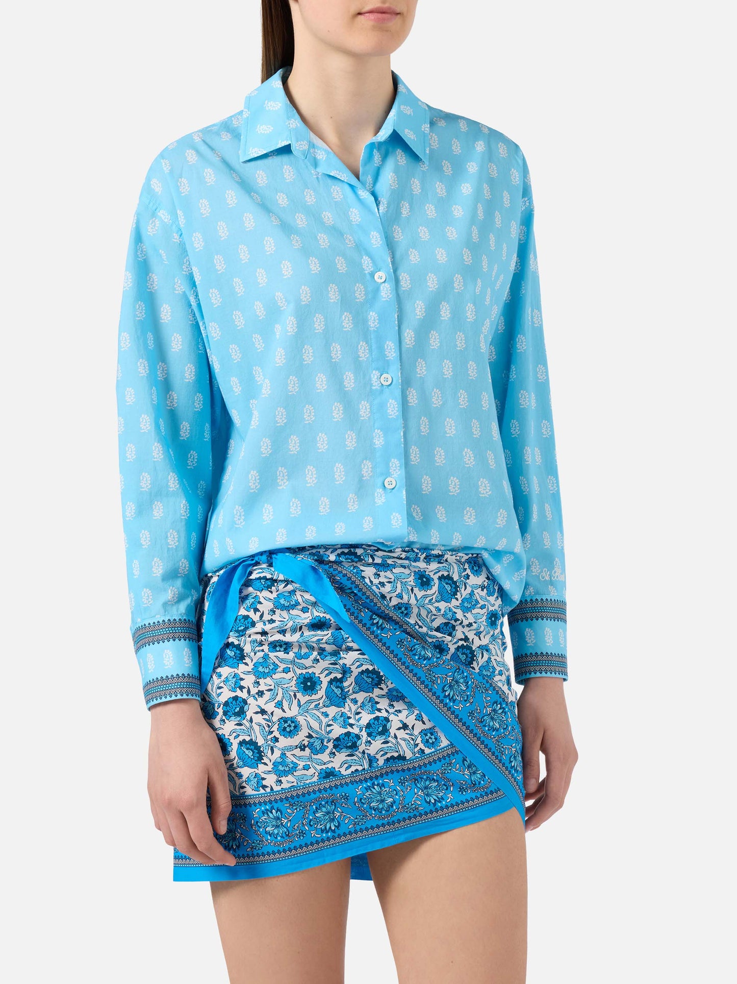 Camicia Cristal in cotone voile azzurro con stampa paisley