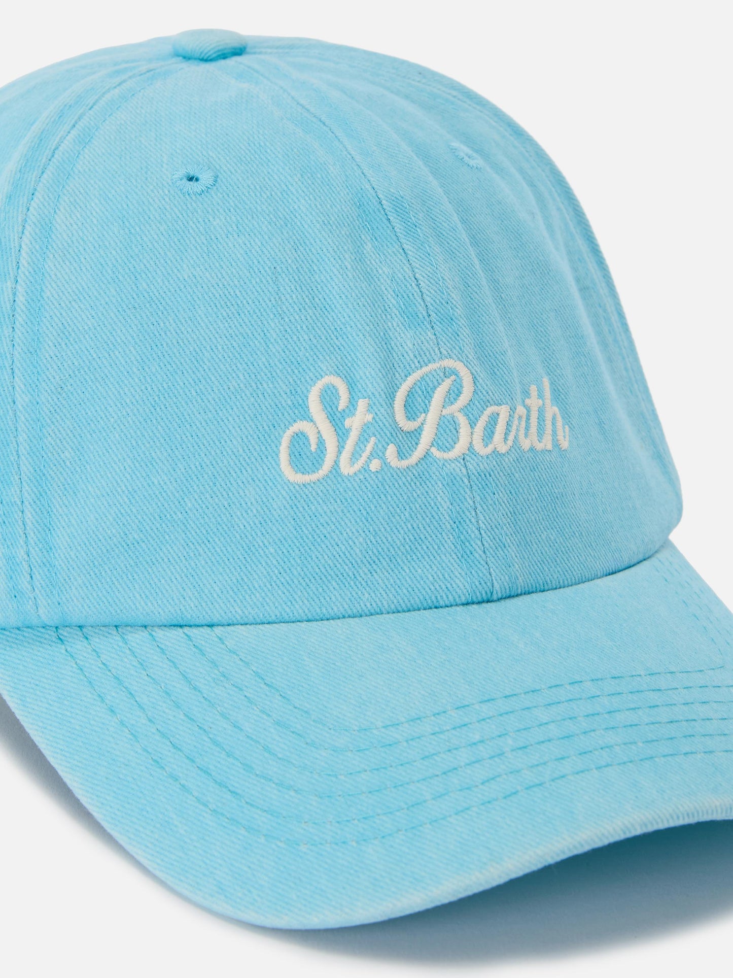 Davis light blue cotton baseball cap with embroidered logo