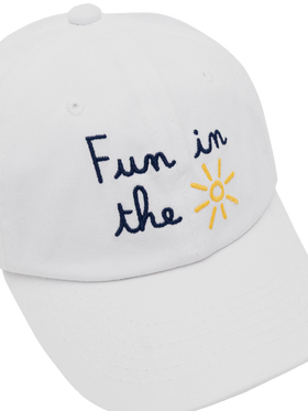 White denim ball cap Baseball Jr with daisy embroidery