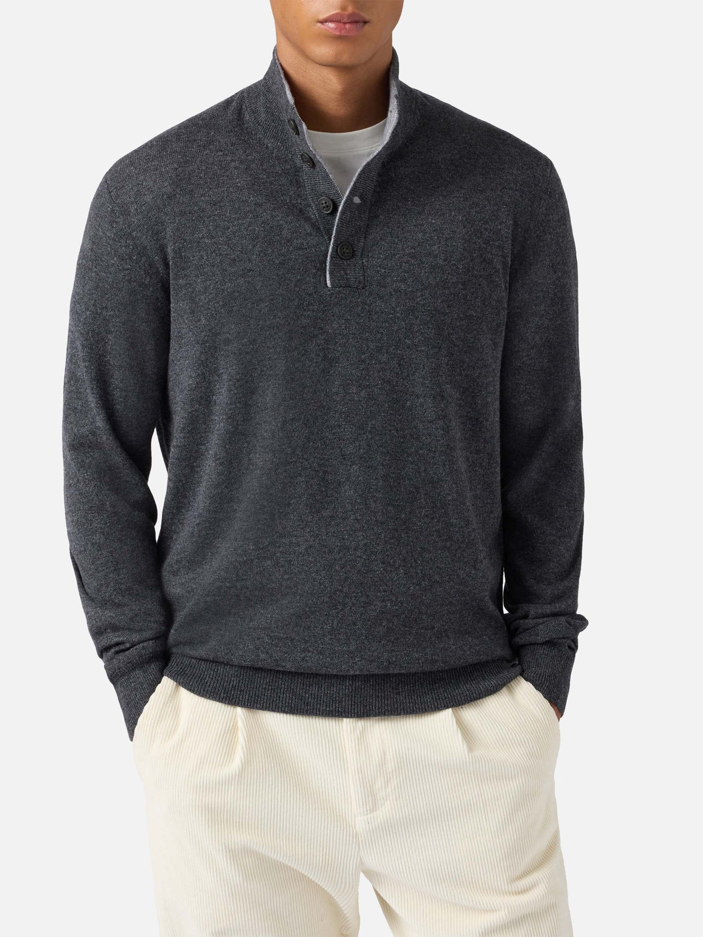 Maglione mezzocollo Dorian in merinocash antracite