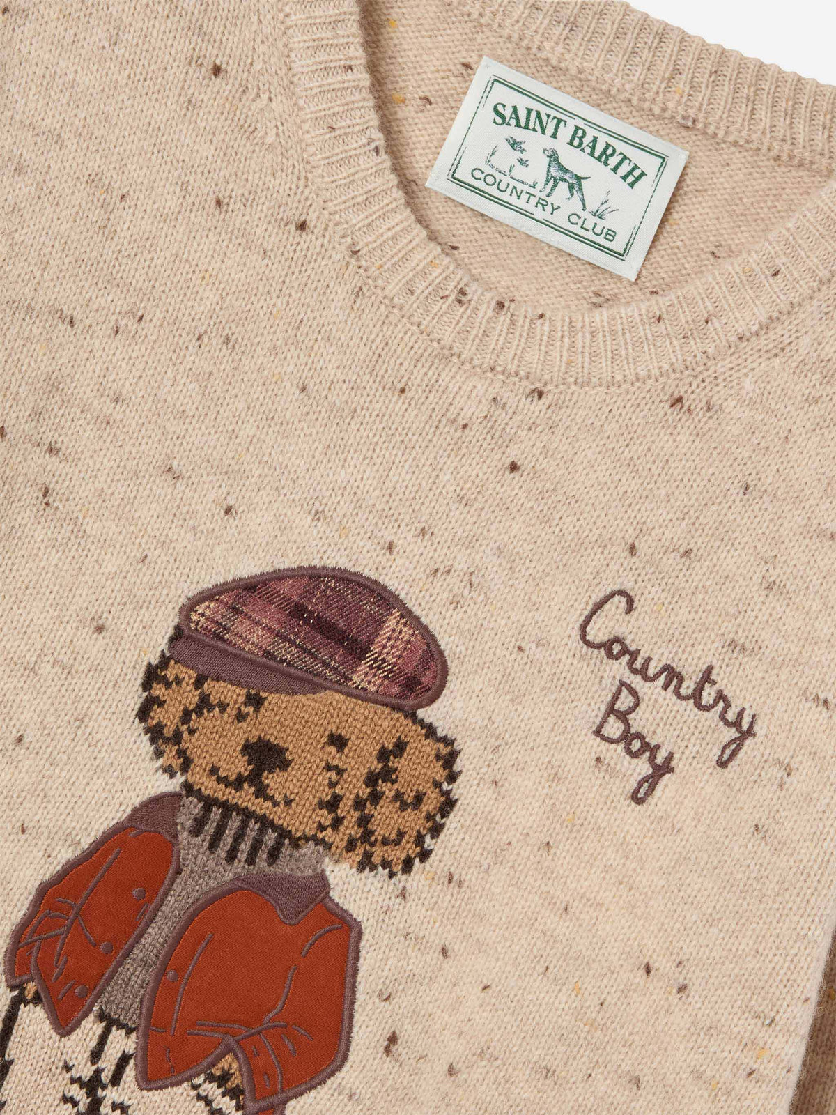 Cremefarbener Crewneck-Pullover aus Douglas Wollmischung in Donegal-Strick mit Teddy-Bär-Patch und Country Boy-Stickerei 
