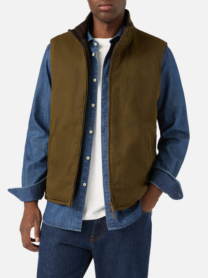 Green Edgar waxed vest with teddy lining