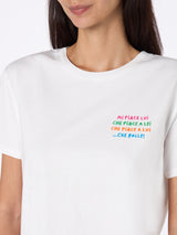 Weißes Damen-T-Shirt Emiilie aus Baumwolljersey mit Rundhalsausschnitt und „Mi piace lui...“-Stickerei