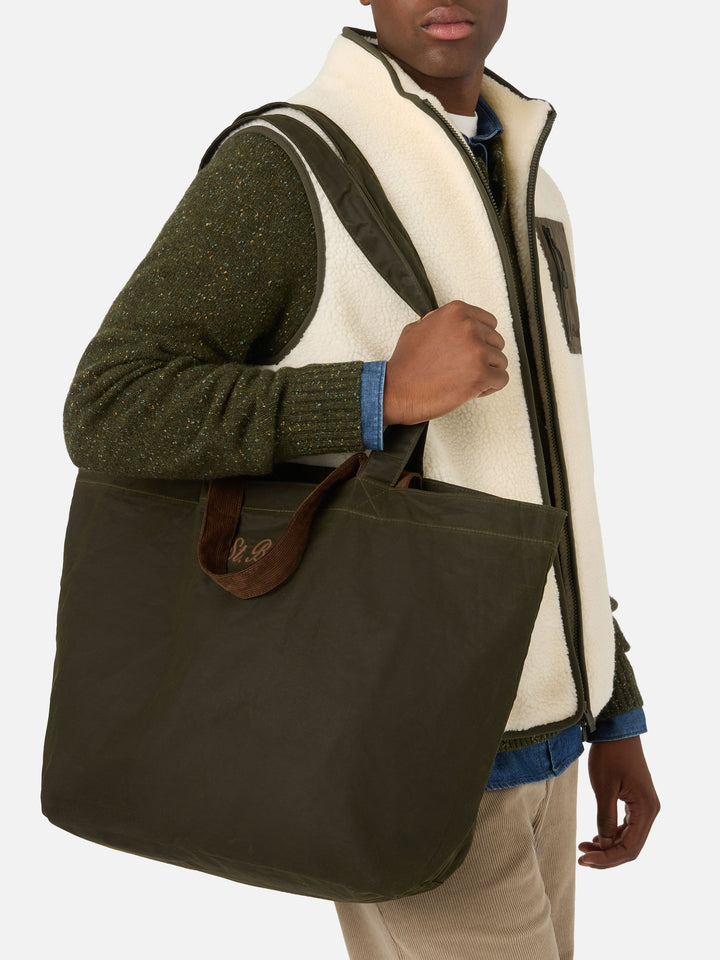 Sac Essential en tote ciré vert militaire avec logo brodé 