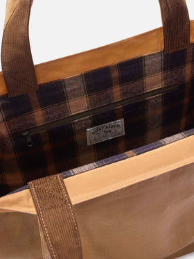 Bolso Nut Essential encerado tote con bordado del logo 