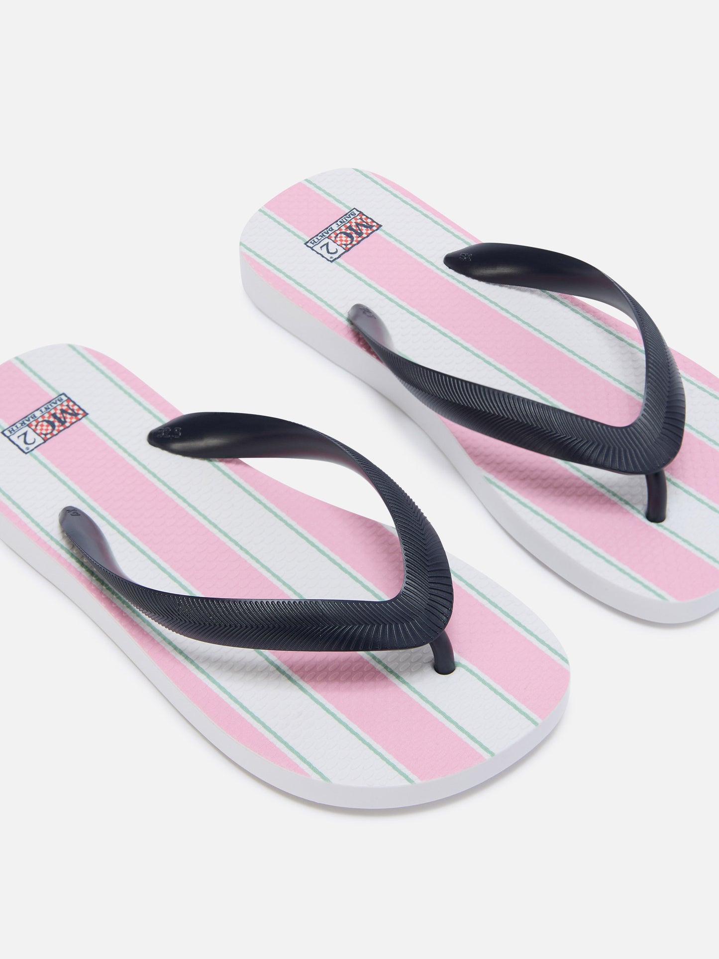 Flip rubber slip-on slides with pink and white stripes