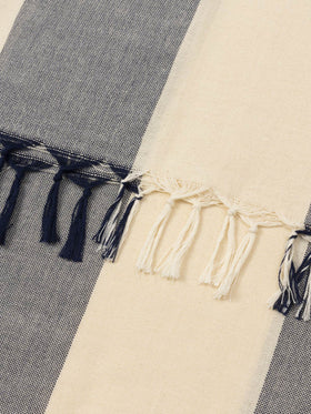 Telo mare Fouta in cotone leggero con stampa a righe blu navy e ricamo