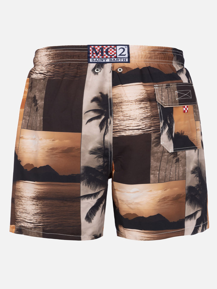 Mittellange Gustavia-Badeshorts für Herren mit Foto-Sonnenuntergang-Print|  AI CO-CREATED DESIGN BY RICKDICK - POWERED BY RED-EYE