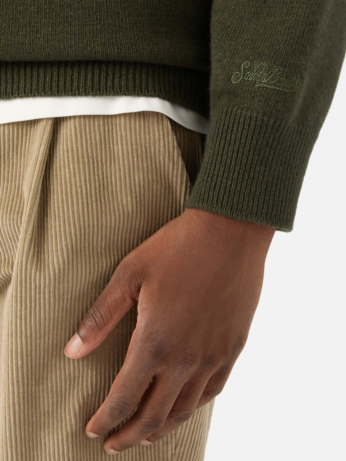 Jersey de punto con cuello redondo Heron verde militar con bordado de montaña 