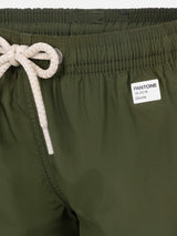 Leichte Badeshorts in Militärgrün von Jean Lighting Pantone | PANTONE® SPECIAL EDITION