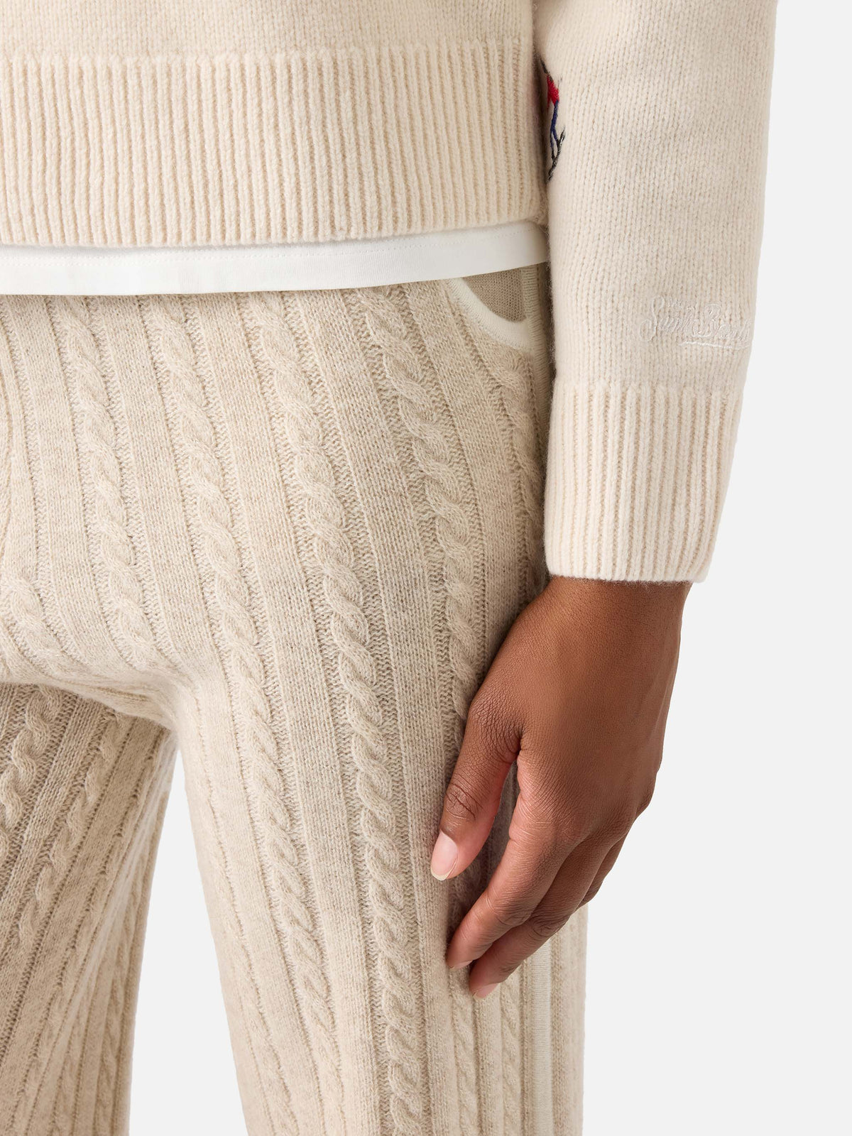 Pull col rond en laine Kyla Off white avec broderie Skiss 