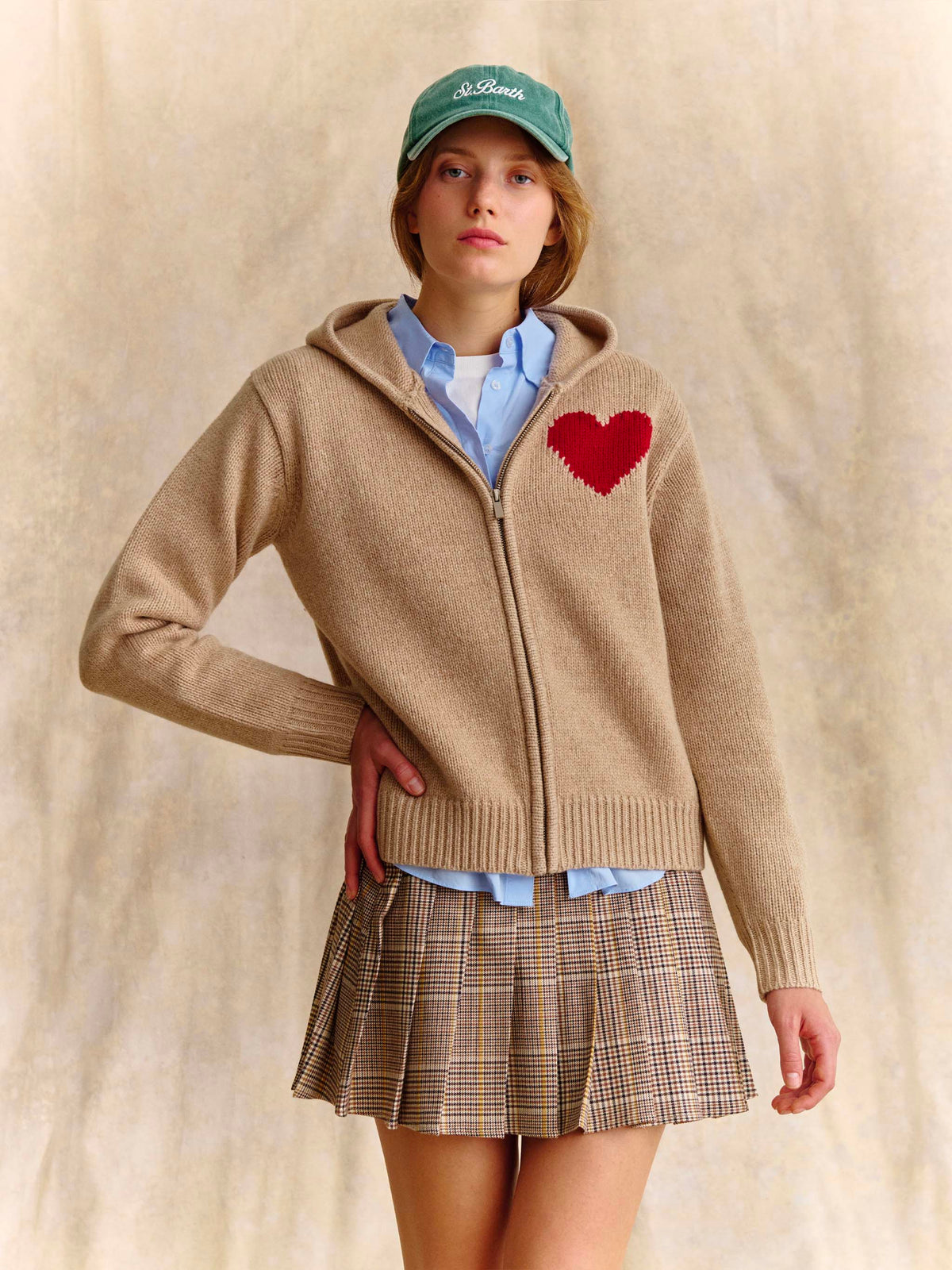 Felpa con cappuccio beige in maglia di lana Kyla con intarsio St. Barth
