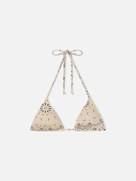 Top de bikini triangular Leah con estampado bandana beige 