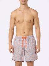 Man lightweight fabric swim-shorts Lighting with paisley print