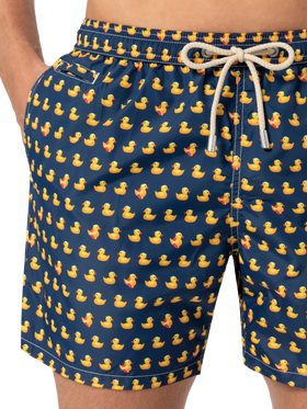 Badeshorts aus leichtem Stoff „Lighting“ mit Enten-Print