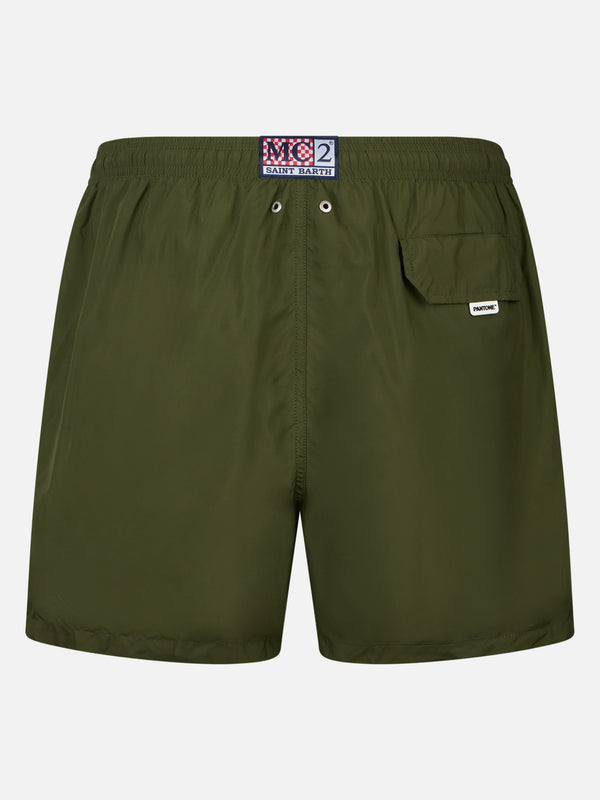 Herren-Badeshorts aus leichtem Stoff in Militärgrün Lighting Pantone | PANTONE-SONDERAUSGABE