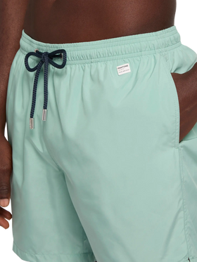 Costume mare Lighting Pantone in tessuto leggero verde salvia | PANTONE® SPECIAL EDITION