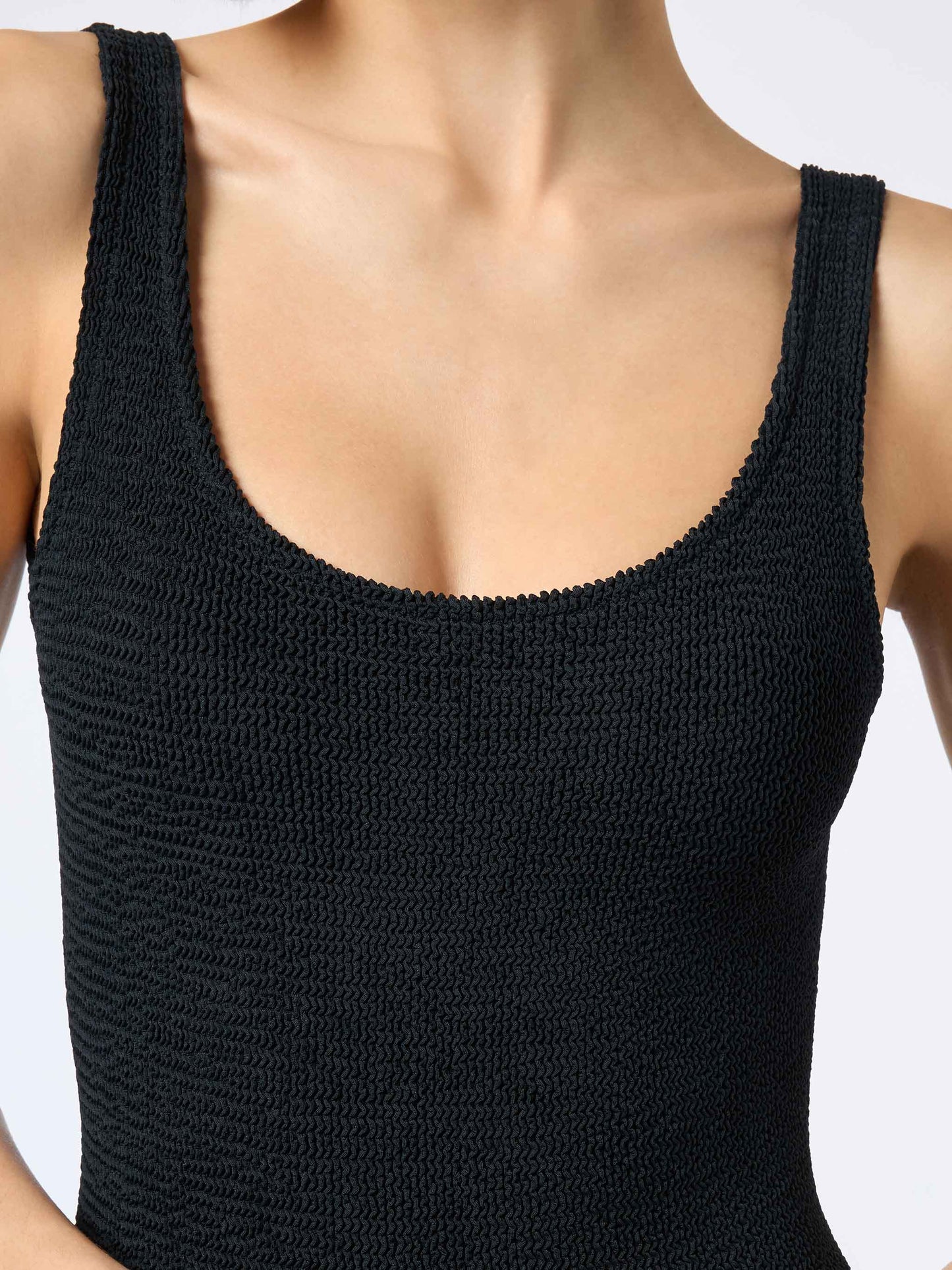 Costume intero Lora in crinkle nero