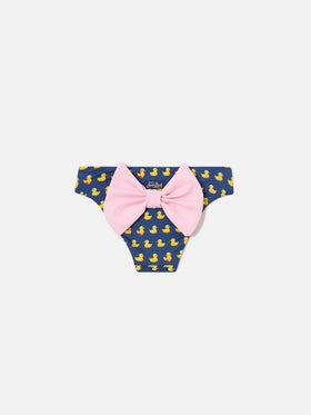 Braguita de baño Madame con estampado de patitos y lazo rosa 